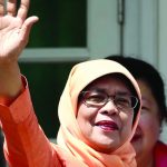 حليمة يعقوب أول امرأة لرئاسة سنغافورة
