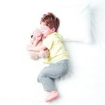 قلة النوم تزيد خطر إصابة الأطفال بالسكري