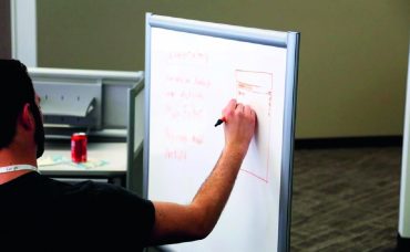 الاستعانة بمدرسين من المهاجرين 00199