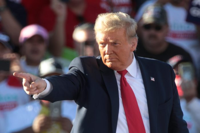 واشنطن .. مظاهر نهاية الدولة العظمى ! Trumpoo