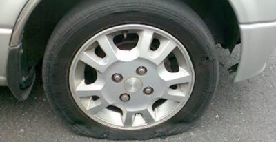 انفجار-اطار-سيارة-640×330