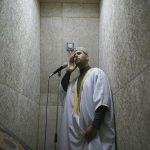 رفع الآذان .. حق يكفله الدستور