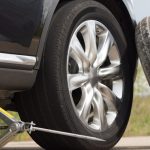 المسافة التي يمكن قيادتها باستخدام الإطار الاحتياطي