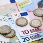 تراجع قيمة اليورو والاحتضار السياسي