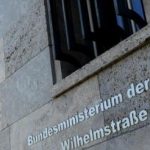المالية الألمانية تجمد كل مخصصات الميزانية