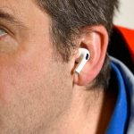 هل تنقل سماعات الأذن بياناتك الشخصية؟