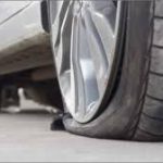 ماذا تفعل لحظة انفجار إطارات السيارة؟